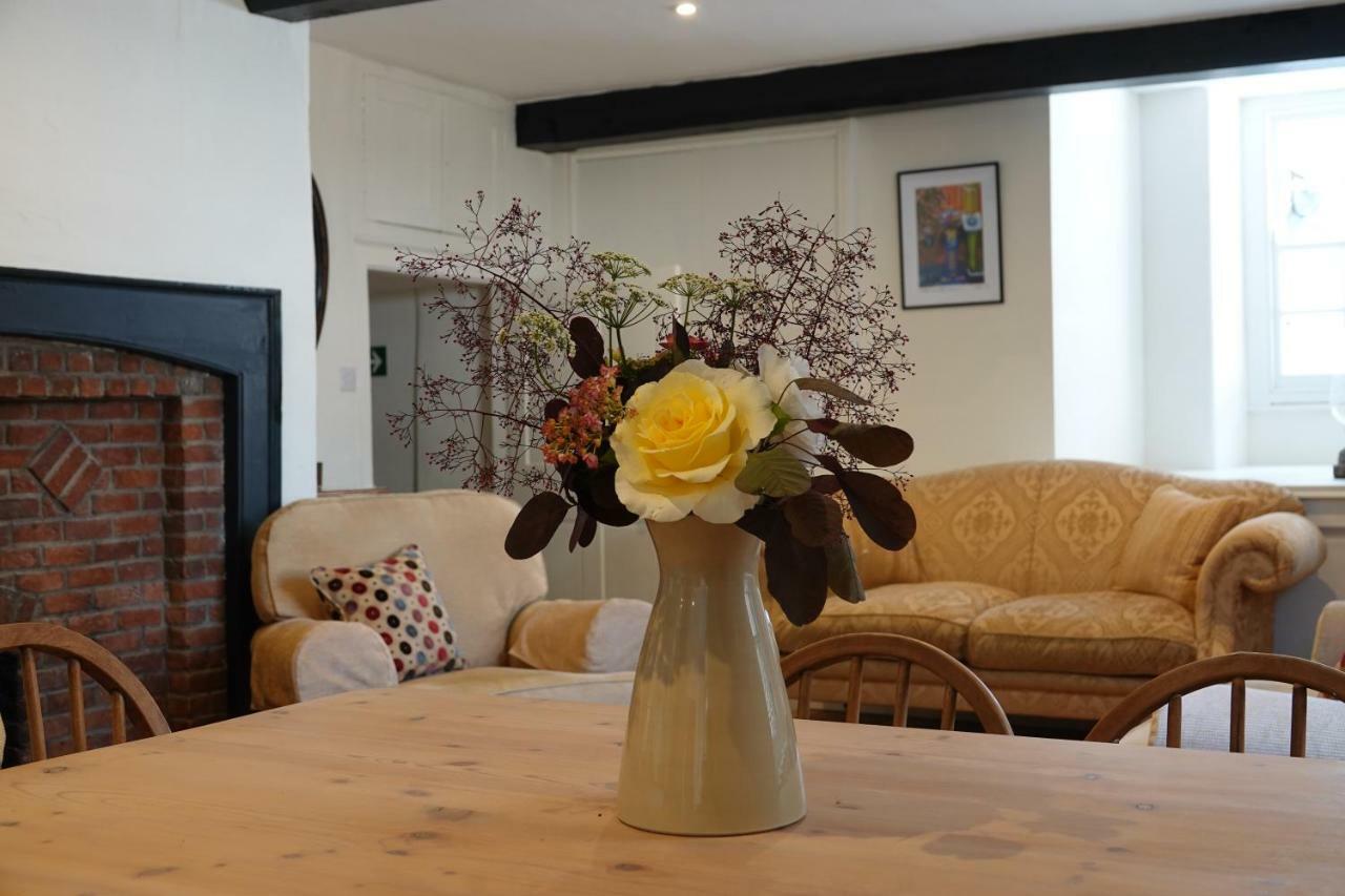 シャーボーン The Yard Houseヴィラ 部屋 写真